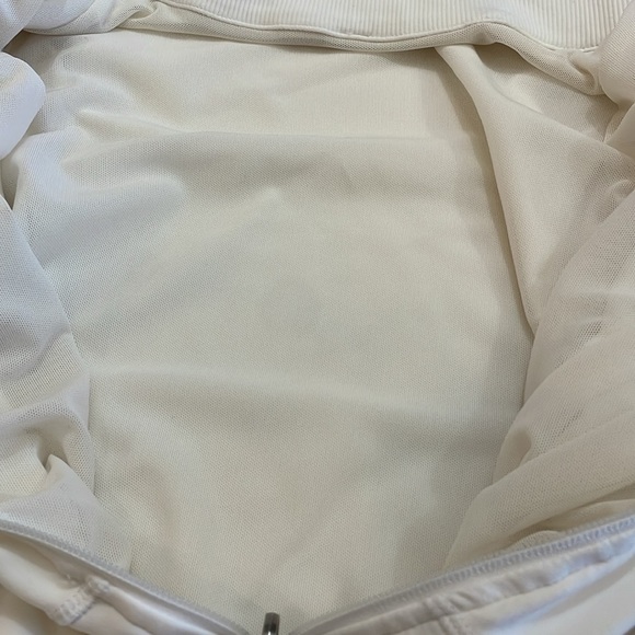 Lululemon Athletica White Zippered Jacket—Pockets—Great Fabric & Style—EUC - Picture 6 of 6